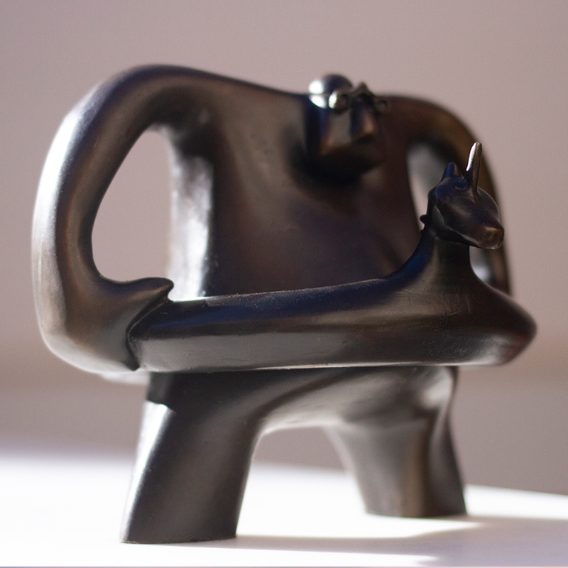 Anchor-man-bronze-sculpture-JWalker-copyright-2022